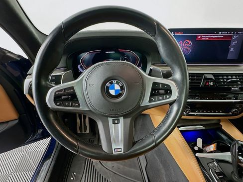 Certified 2023 BMW M550i xDrive w/ Executive Package image 16