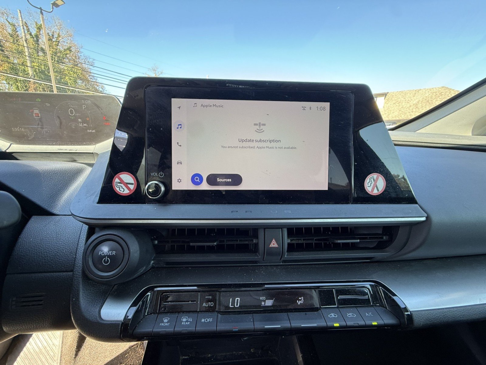 Used 2024 Toyota Prius LE FWD image 10