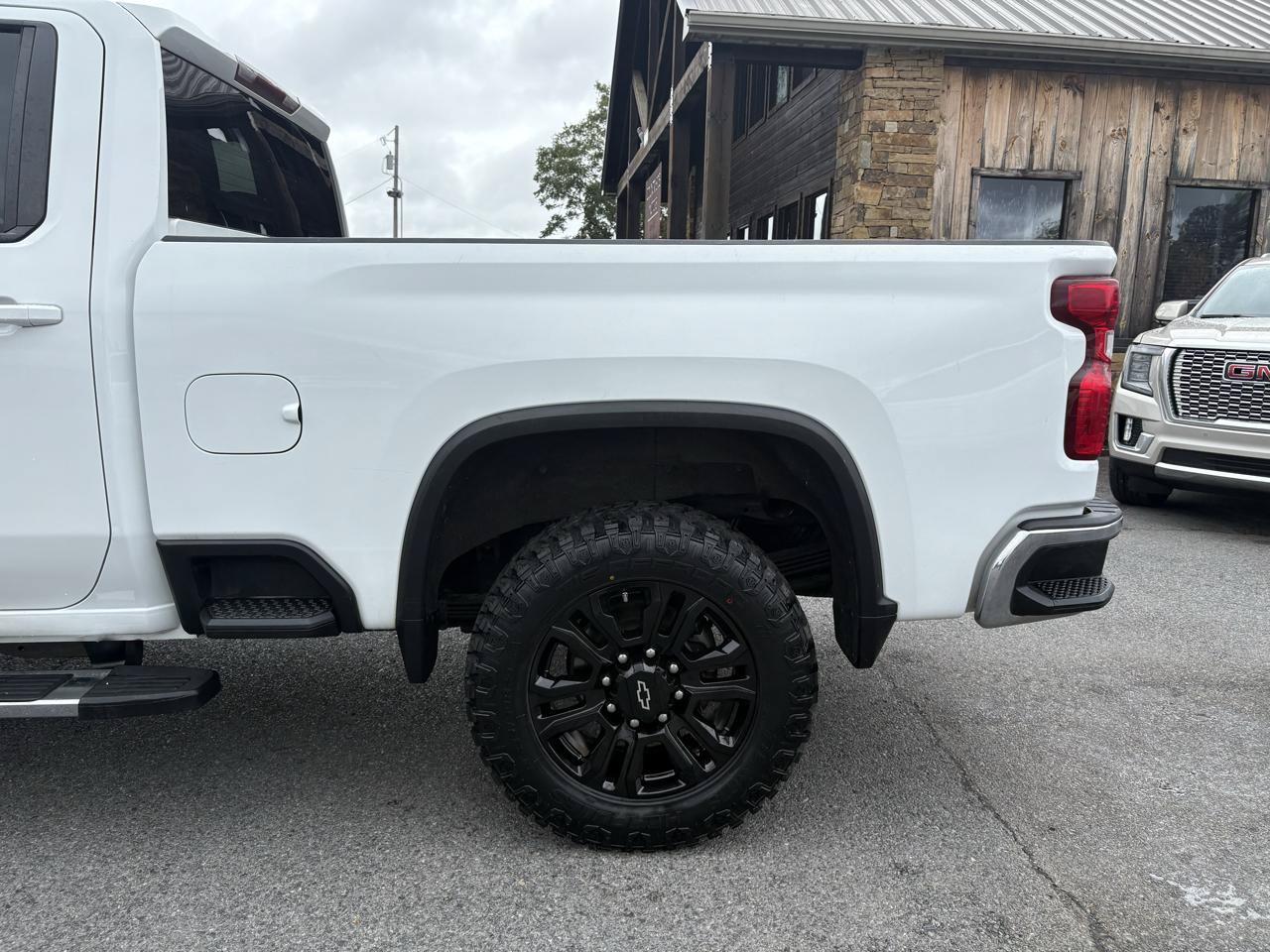 Used 2023 Chevrolet Silverado 2500 LT w/ Convenience Package AWD/4WD image 32