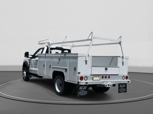 New 2024 Ford F450 XL w/ XL Chrome Package image 2