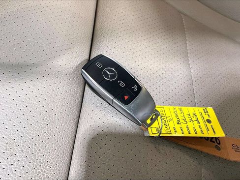 Used 2021 Mercedes-Benz GLC 300 image 19