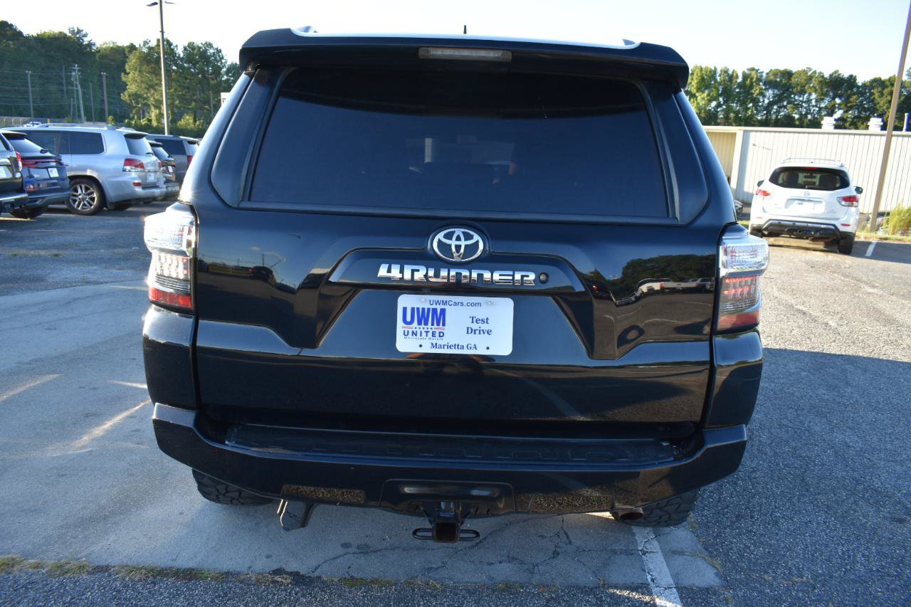 Used 2017 Toyota 4Runner SR5 RWD image 7