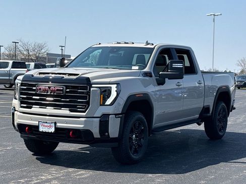 New 2026 GMC Sierra 2500 AT4 w/ AT4 Premium Plus Package AWD/4WD image 6