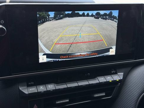 Used 2026 Toyota Camry Hybrid w/ Multimedia Upgrade Package FWD image 18