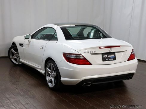 Used 2014 Mercedes-Benz SLK 250 image 6