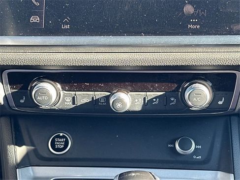 Used 2021 Audi Q3 2.0T Premium Plus w/ Premium Plus Package image 24