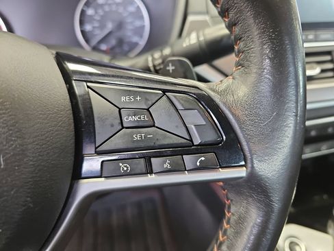 Used 2023 Nissan Altima 2.5 SR FWD image 17