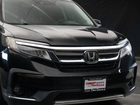 Used 2019 Honda Pilot Touring image 3