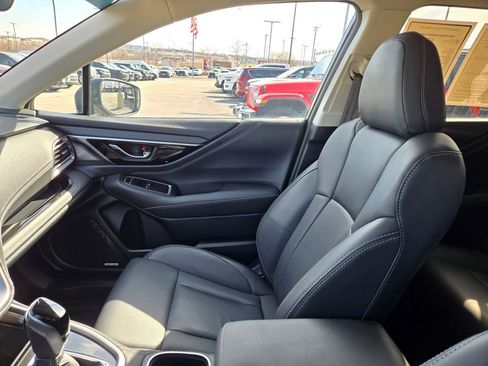 Used 2022 Subaru Outback Limited image 26