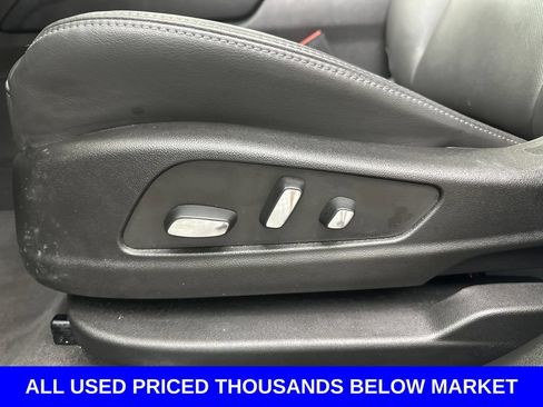 Used 2024 Cadillac XT6 Premium Luxury w/ LPO, Floor Liner Package AWD/4WD image 10
