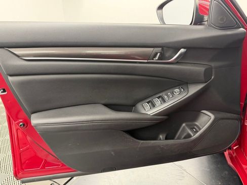 Used 2019 Honda Accord Sport image 19