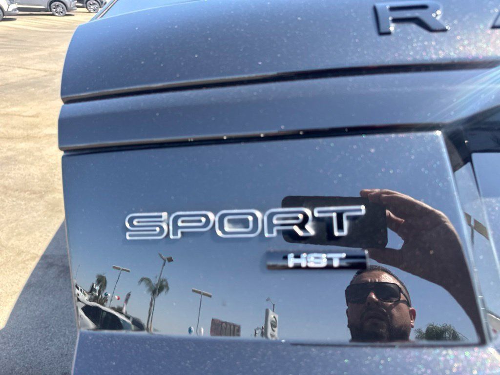 Used 2022 Land Rover Range Rover Sport HST AWD/4WD image 11