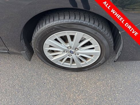 Used 2018 Subaru Impreza 2.0i Premium image 33