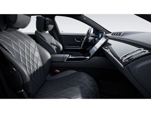 New 2025 Mercedes-Benz S 580 4MATIC Sedan image 4