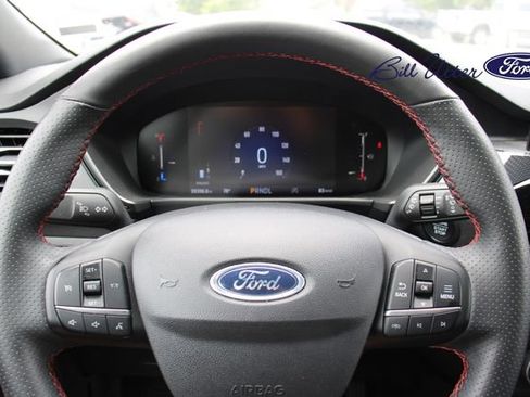 Used 2025 Ford Escape ST-Line FWD image 23