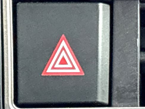 Used 2025 Toyota Camry SE w/ Multimedia Upgrade Package image 28