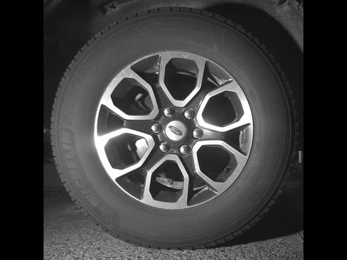 Used 2024 Ford Expedition Max XLT image 17