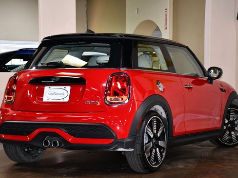 Used 2023 MINI Cooper S FWD image 5