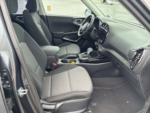 Used 2024 Kia Soul EX FWD image 13