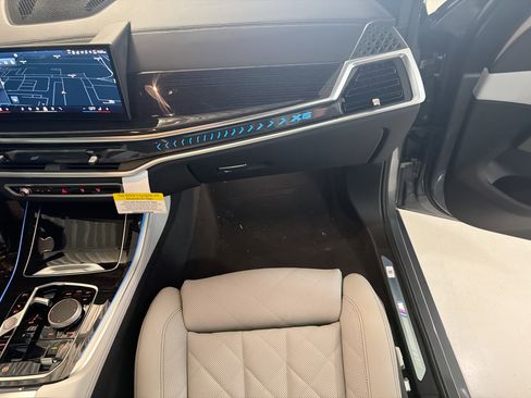 New 2026 BMW X5 xDrive50e w/ M Sport Package image 18