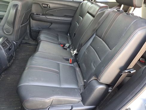 Used 2022 Honda Pilot TrailSport image 14