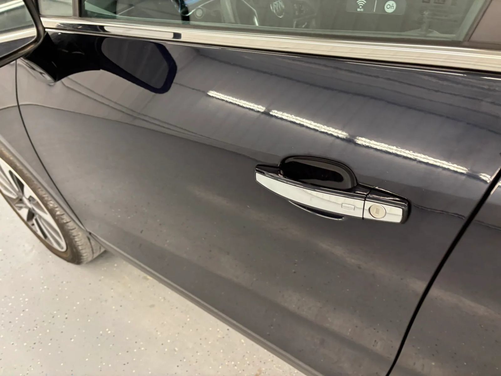 Used 2022 Buick Encore Preferred AWD/4WD image 19