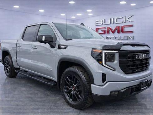 Used 2024 GMC Sierra 1500 Elevation w/ Elevation Premium Package image 2