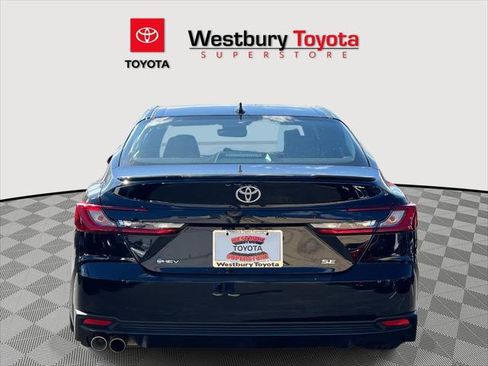 Certified 2026 Toyota Camry SE w/ Convenience Package FWD image 7