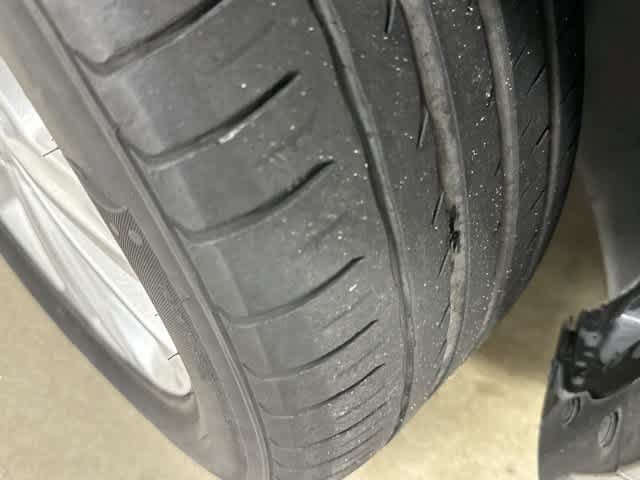 Used 2017 Ford Escape SE w/ Equipment Group 201A FWD image 29