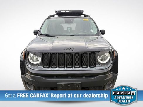 Used 2016 Jeep Renegade Latitude image 3