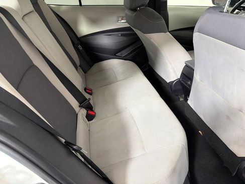 Used 2020 Toyota Corolla LE image 15