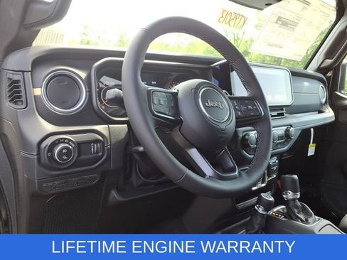 New 2026 Jeep Gladiator Sport AWD/4WD image 14