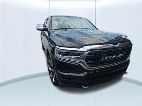 Used 2022 RAM 1500 Limited w/ Body Color Bumper Group AWD/4WD image 3