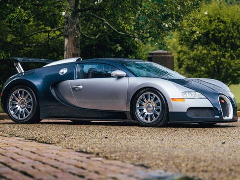 Used 2006 Bugatti Veyron image 41