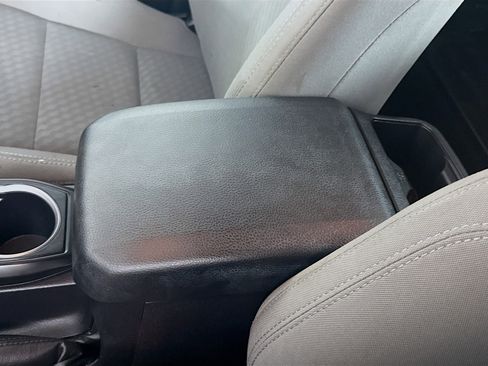 Used 2021 Toyota Tacoma SR RWD image 18