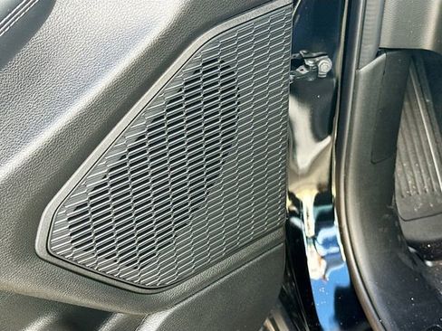 New 2025 Jeep Grand Cherokee Altitude image 19