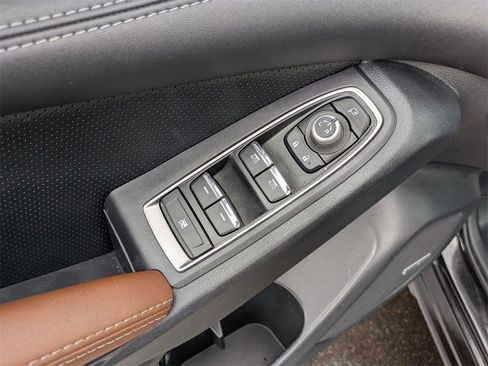 Used 2024 Subaru Ascent Touring w/ Popular Package #2 image 11