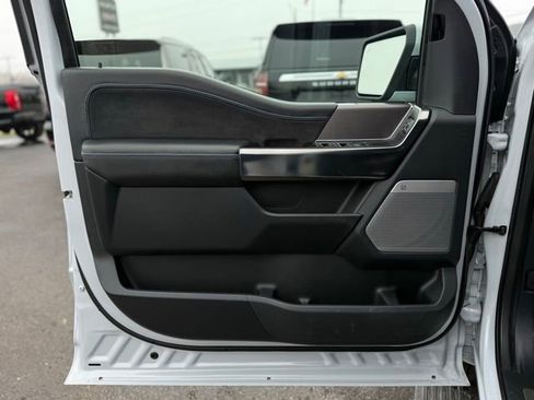 Used 2025 Ford F150 Platinum image 13