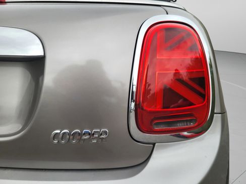 Used 2019 MINI Cooper Convertible w/ Premium Package FWD image 23