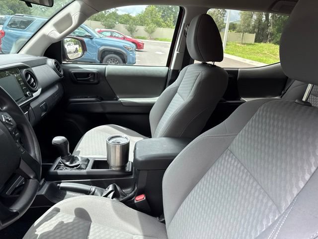 Used 2022 Toyota Tacoma SR AWD/4WD image 9