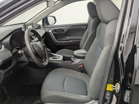 Used 2022 Toyota RAV4 LE image 14