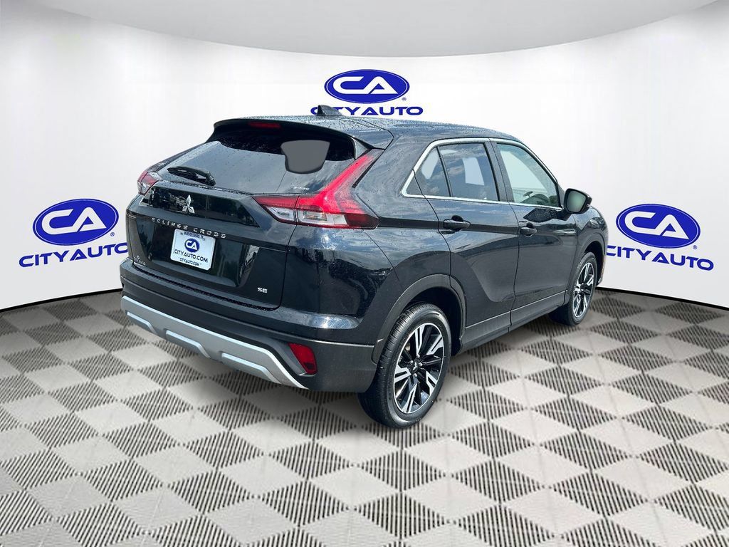 Used 2024 Mitsubishi Eclipse Cross SE AWD/4WD image 3