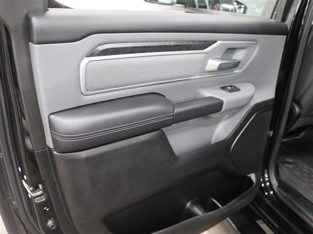 Used 2020 RAM 1500 Big Horn AWD/4WD image 19