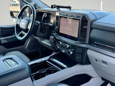 Used 2024 Ford F250 Limited w/ FX4 Off-Road Package AWD/4WD image 6