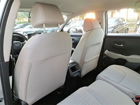 Certified 2023 Honda HR-V LX image 10