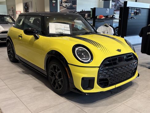 New 2026 MINI Cooper S FWD image 2
