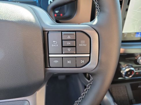 New 2026 Ford F250 Lariat w/ Black Appearance Package image 26