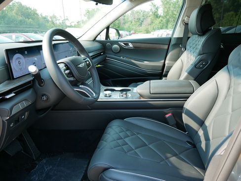 New 2025 Genesis GV80 3.5T Prestige image 4