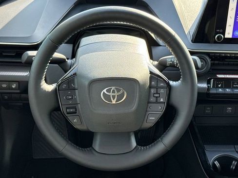 Used 2024 Toyota Prius XLE FWD image 15