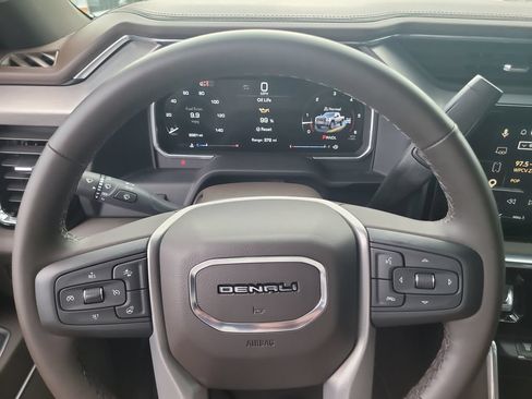 Used 2026 GMC Sierra 2500 Denali w/ Denali Reserve Package AWD/4WD image 31
